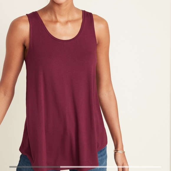 Old navy tank. Never worn. Green. Please see next photo. - Picture 2 of 2